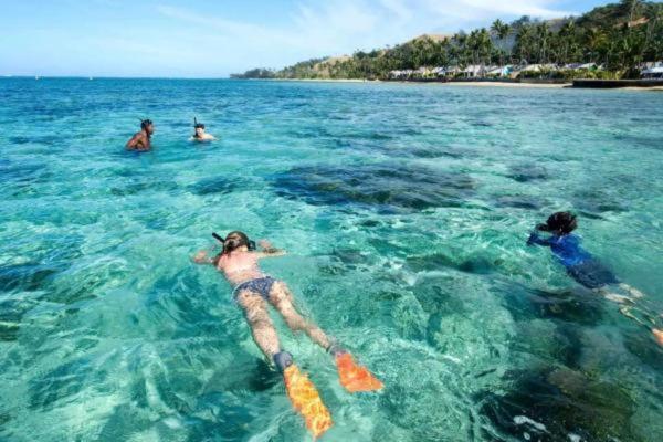 Mana Lagoon Backpackers Bagian luar foto